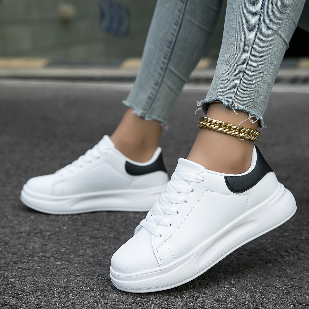 Saubere weiße Ledersneaker für Damen, weiß