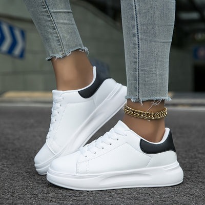 Saubere weiße Ledersneaker für Damen, weiß