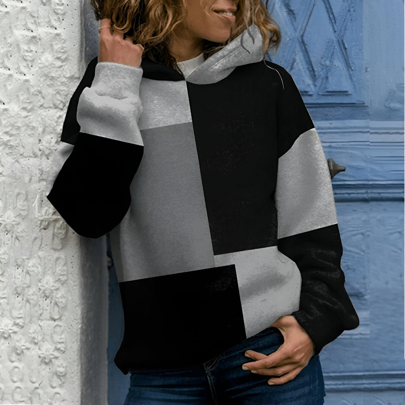 Brinley | Schwarzer Kapuzenpullover mit Blockdesign