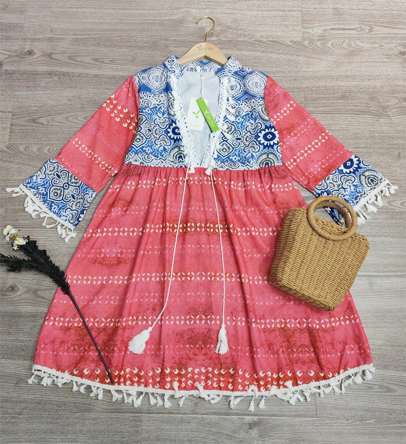 Blinta | Bohemian Minikleid mit Quasten und Kordelzug