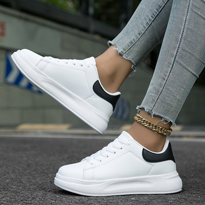 Saubere weiße Ledersneaker für Damen, weiß