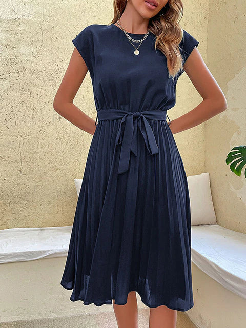 Elegantes Sommerkleid mit Taillenband & fließender A-Linie