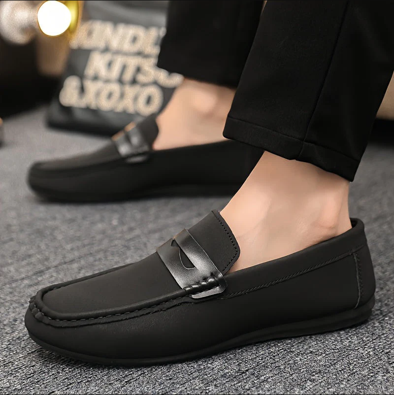 Elegante herren-loafer in verschiedenen farben