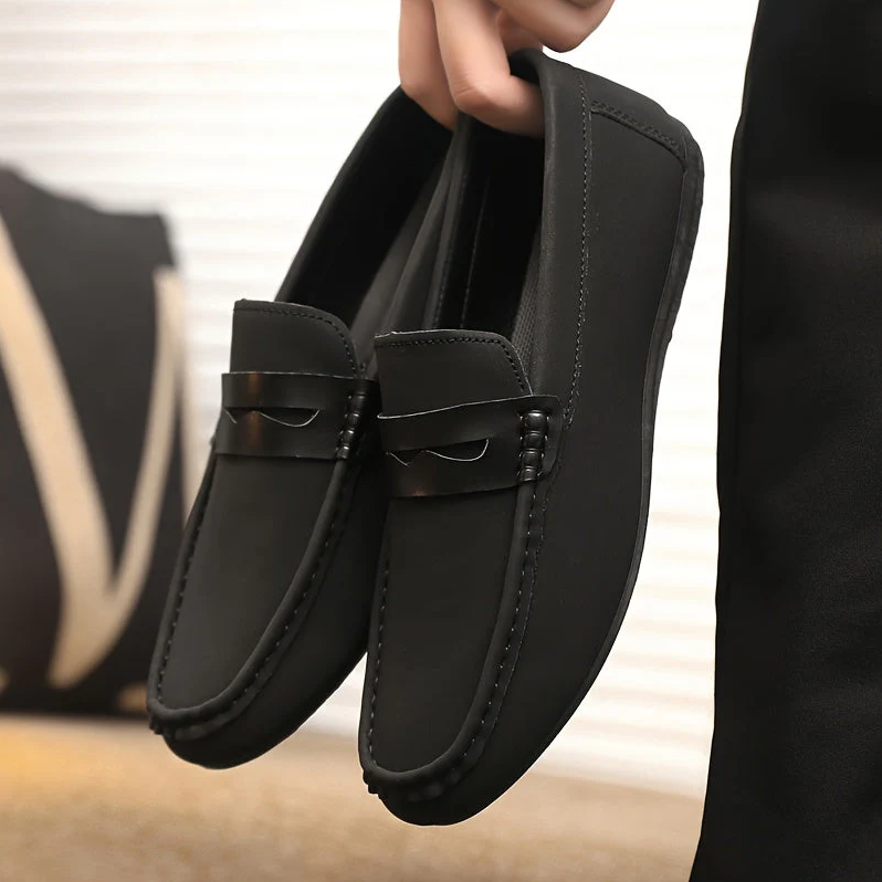 Elegante herren-loafer in verschiedenen farben