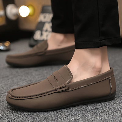 Elegante herren-loafer in verschiedenen farben