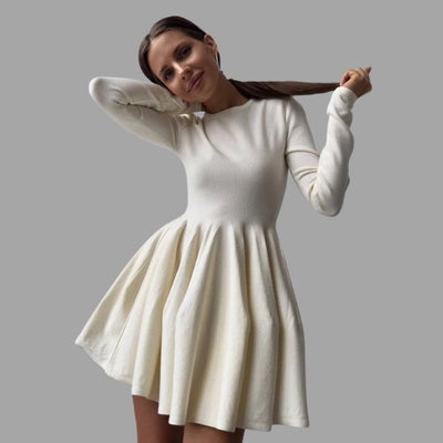 Baleriny | Elegantes Sweaterkleid mit langen Ärmeln und Plisseerock